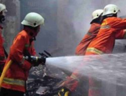 Debit Aliran Pemadam Kebakaran Adalah 36 Liter/detik Isi Tangki Pemadam Kebakaran 24.000 Liter