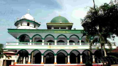 Kubah Masjid Wali Songo Berbentuk Setengah Bola Diameter 3,5 m